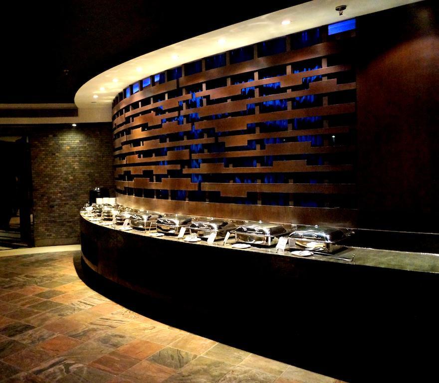 Aavaa Surya Continental Hotel New Delhi Exterior photo